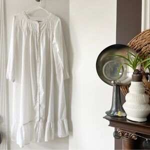 Vintage Lord & Taylor White Eyelet Floral Embroidered Cotton Nightgown | Medium